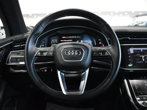 Certified 2025 Audi Q7 3.0T Premium w/ Convenience Package image 14