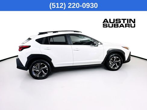 Used 2025 Subaru Crosstrek 2.0i Premium image 9