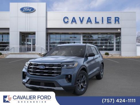 Used 2026 Ford Explorer Active w/ Active Comfort Package AWD/4WD image 2