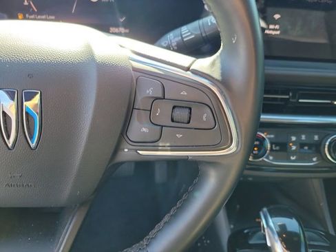 Used 2024 Buick Envista Sport Touring w/ Convenience I Package FWD image 19