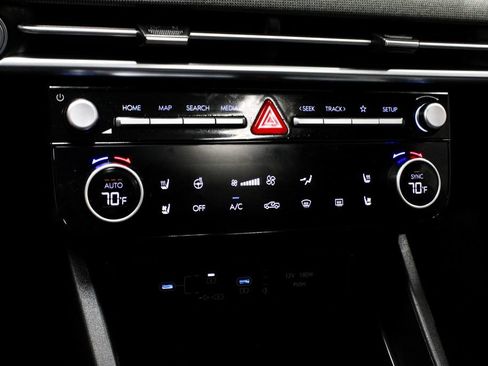 Used 2025 Hyundai Santa Cruz Limited AWD/4WD image 29