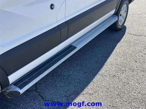 Used 2024 Ford Transit 250 Low Roof w/ Exterior Upgrade Package image 29