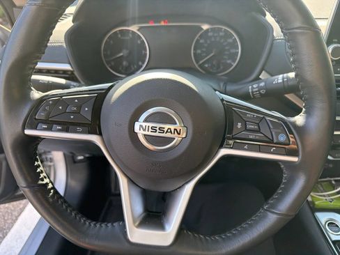 Used 2021 Nissan Altima 2.5 SV w/ SV Premium Package FWD image 20