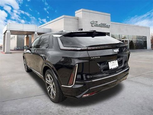 New 2026 Cadillac Lyriq Luxury image 5