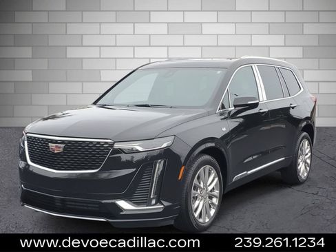 Used 2021 Cadillac XT6 Premium Luxury image 1