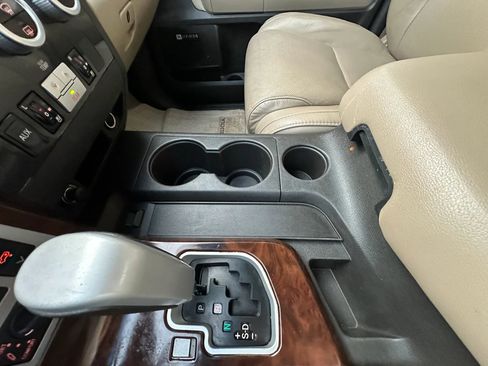 Used 2008 Toyota Sequoia Platinum RWD image 29