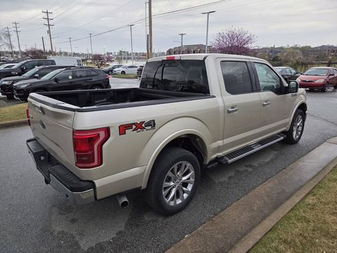 Used 2017 Ford F150 Lariat w/ Equipment Group 502A Luxury image 10