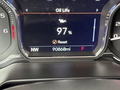 Used 2021 GMC Yukon AT4 w/ Rear Media and Nav Package image 28