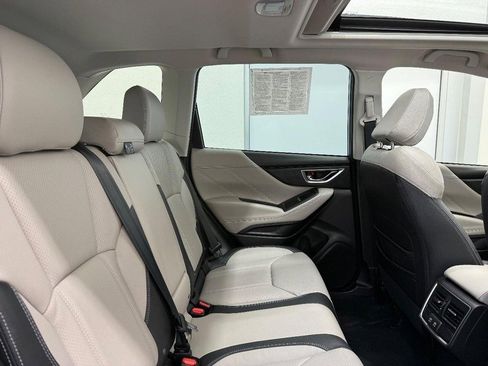Used 2021 Subaru Forester Limited image 8