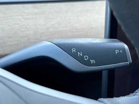 Used 2021 Tesla Model 3 Standard Range Plus image 20