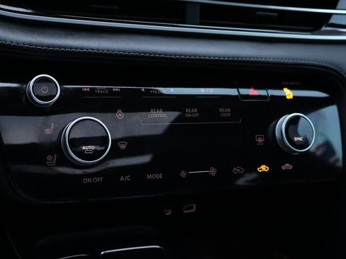 Used 2023 INFINITI QX60 Autograph image 39