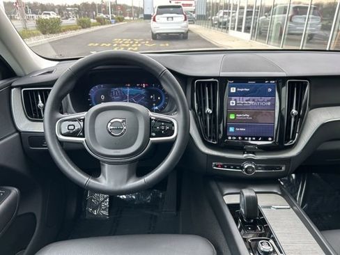 Certified 2025 Volvo XC60 B5 Plus image 18