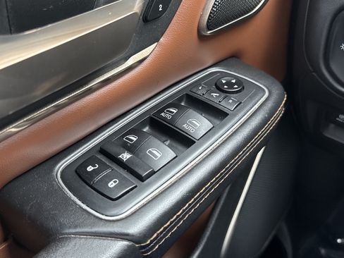 Used 2019 RAM 1500 Laramie Longhorn AWD/4WD image 31