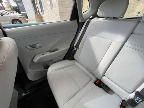 Used 2025 Hyundai Kona SEL image 39