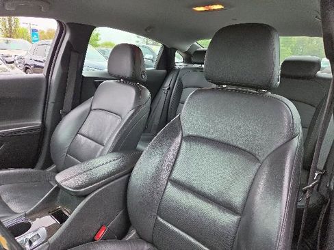 Used 2024 Chevrolet Malibu LT FWD image 8