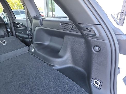 New 2025 Jeep Grand Cherokee Altitude image 91
