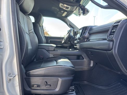 Used 2023 RAM 2500 Limited image 30