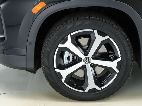 New 2026 Volkswagen Tiguan SE image 5