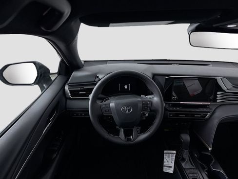 Certified 2026 Toyota Camry SE w/ Convenience Package FWD image 15
