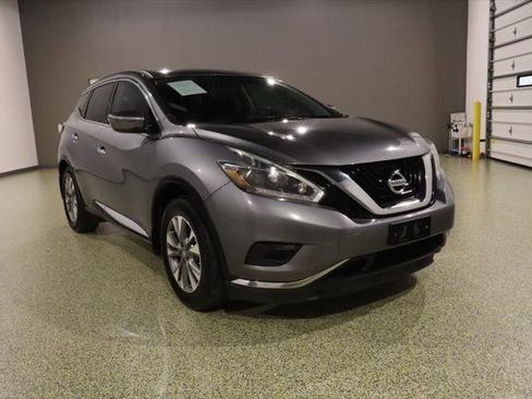Used 2018 Nissan Murano S FWD image 1