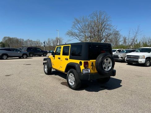 Used 2015 Jeep Wrangler Unlimited Sport w/ Quick Order Package 24S AWD/4WD image 6