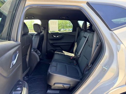 Used 2021 Chevrolet Blazer Premier w/ Driver Confidence II Package AWD/4WD image 8
