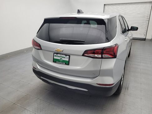 Used 2022 Chevrolet Equinox LT w/ Driver Convenience Package FWD image 7