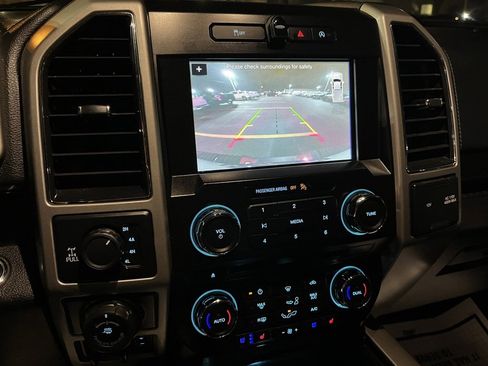 Used 2017 Ford F150 Lariat image 16