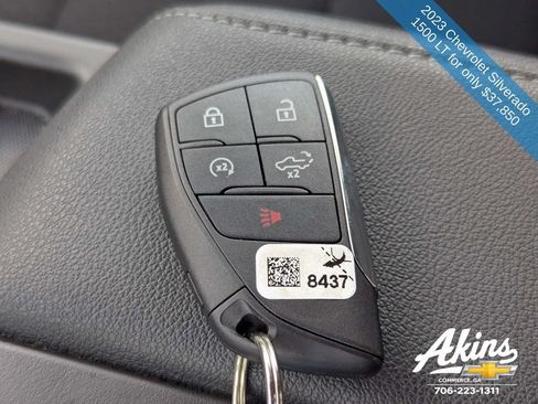 Used 2023 Chevrolet Silverado 1500 LT AWD/4WD image 29