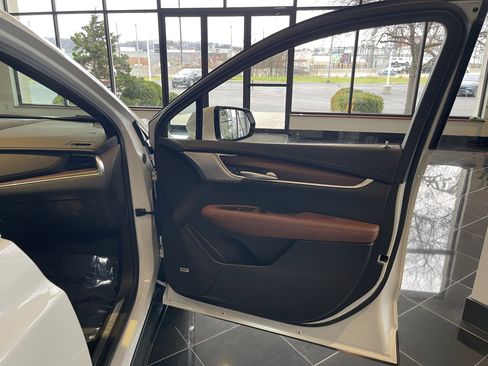 Certified 2024 Cadillac XT5 Premium Luxury w/ Technology Package image 22