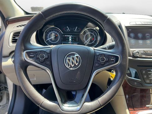 Used 2016 Buick Regal FWD image 10