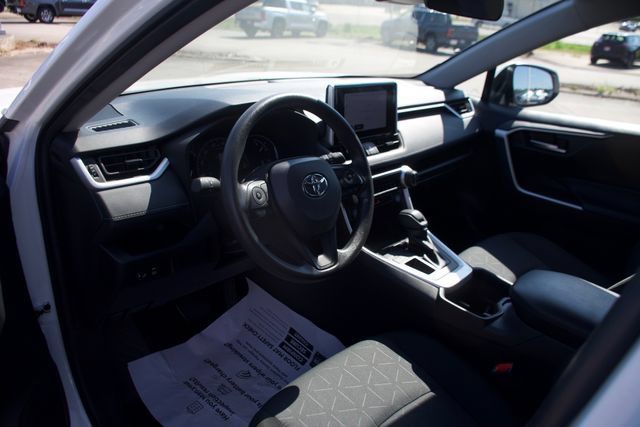 Used 2025 Toyota RAV4 XLE FWD image 11