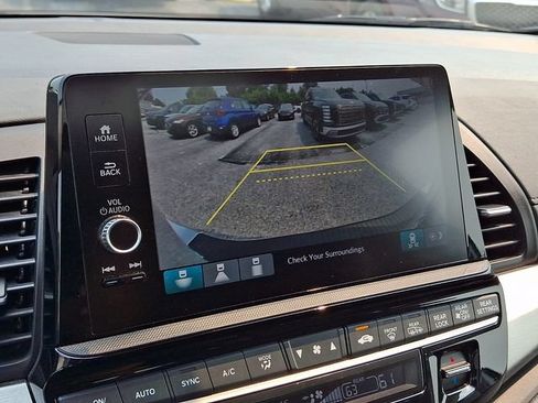 Used 2025 Honda Odyssey EX-L image 24