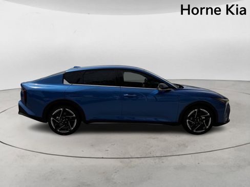 New 2025 Kia K4 GT-Line image 3