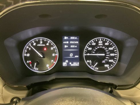 Used 2025 Subaru Outback Premium w/ Popular Package #1A AWD/4WD image 2