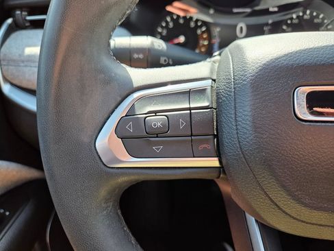 Certified 2023 Jeep Compass Latitude AWD/4WD image 30