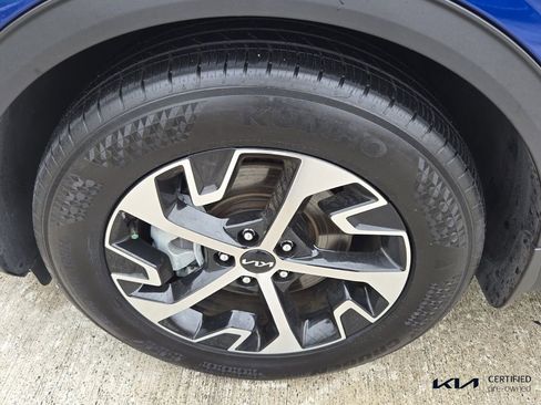 Certified 2025 Kia Sportage EX image 10