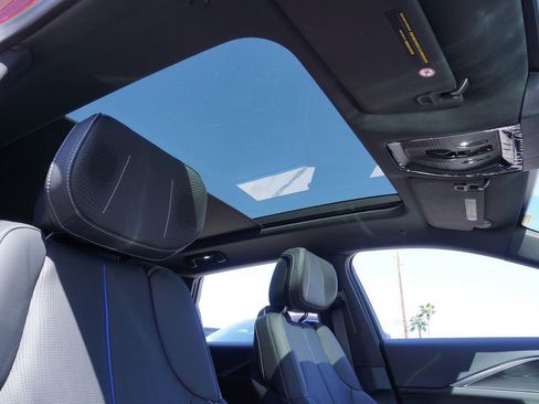 New 2025 Cadillac Lyriq Luxury image 12