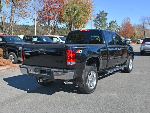 Used 2012 GMC Sierra 2500 Denali w/ Suspension Package, Off-Road image 4