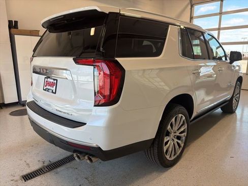 Used 2023 GMC Yukon Denali AWD/4WD image 11
