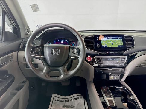 Used 2019 Honda Pilot Touring image 28