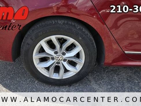 Used 2016 Volkswagen Passat 1.8T R-Line FWD image 13