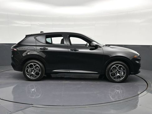 Used 2025 Alfa Romeo Tonale AWD/4WD image 4