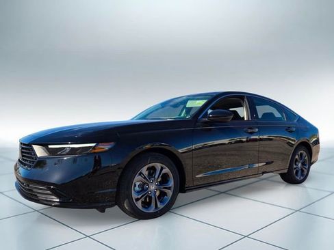 New 2026 Honda Accord EX-L image 2