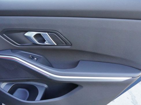 Used 2025 BMW 330i Sedan RWD image 33