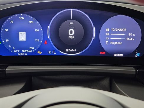 Used 2025 Porsche Macan Electric image 17