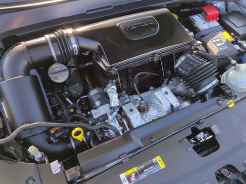 Used 2024 Jeep Compass Latitude image 29