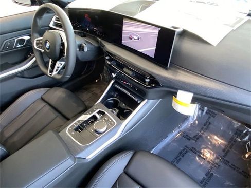 New 2025 BMW 330i Sedan w/ M Sport Package image 10