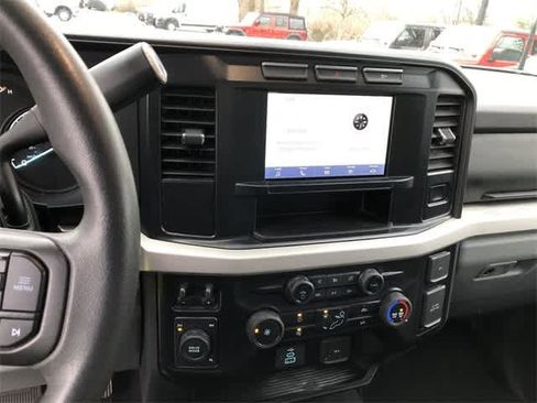 Used 2024 Ford F250 XLT image 16
