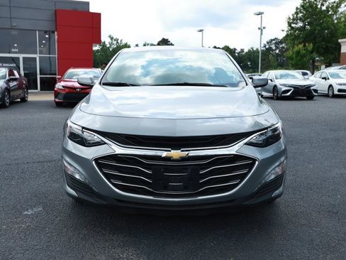 Used 2023 Chevrolet Malibu LT FWD image 2